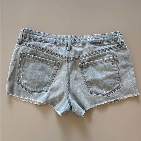 Jessica Simpson Light Blue Jean Shorts Distressed Crochet Lace Patchwork Size 28 - Picture 9 of 16